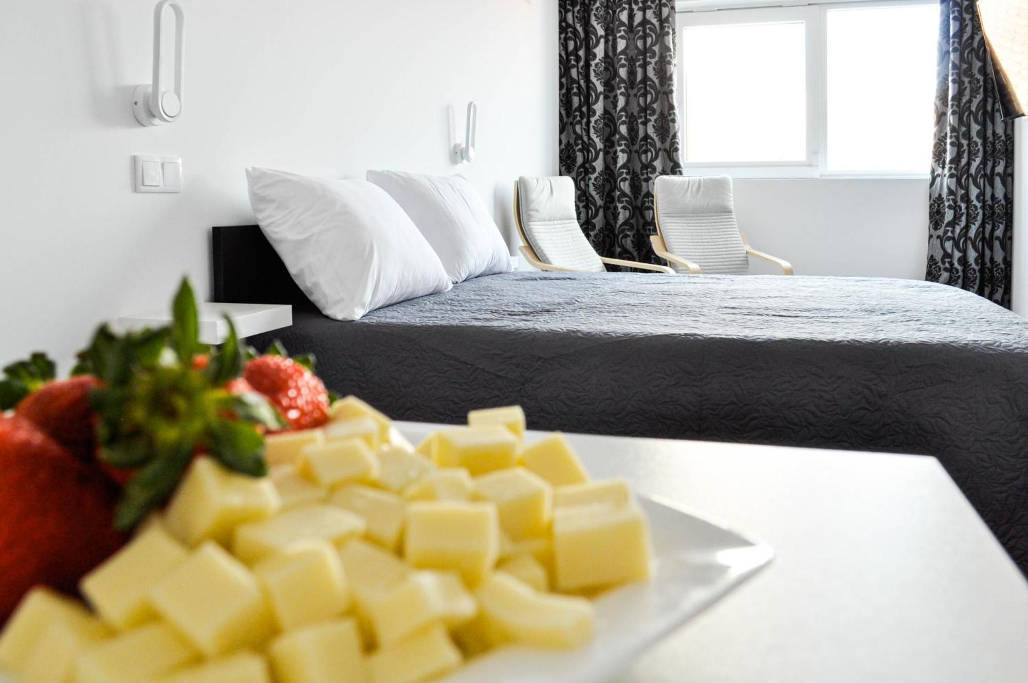 Cozy Seaside Studio Apartment C - Faraway Lagoa  Bagian luar foto
